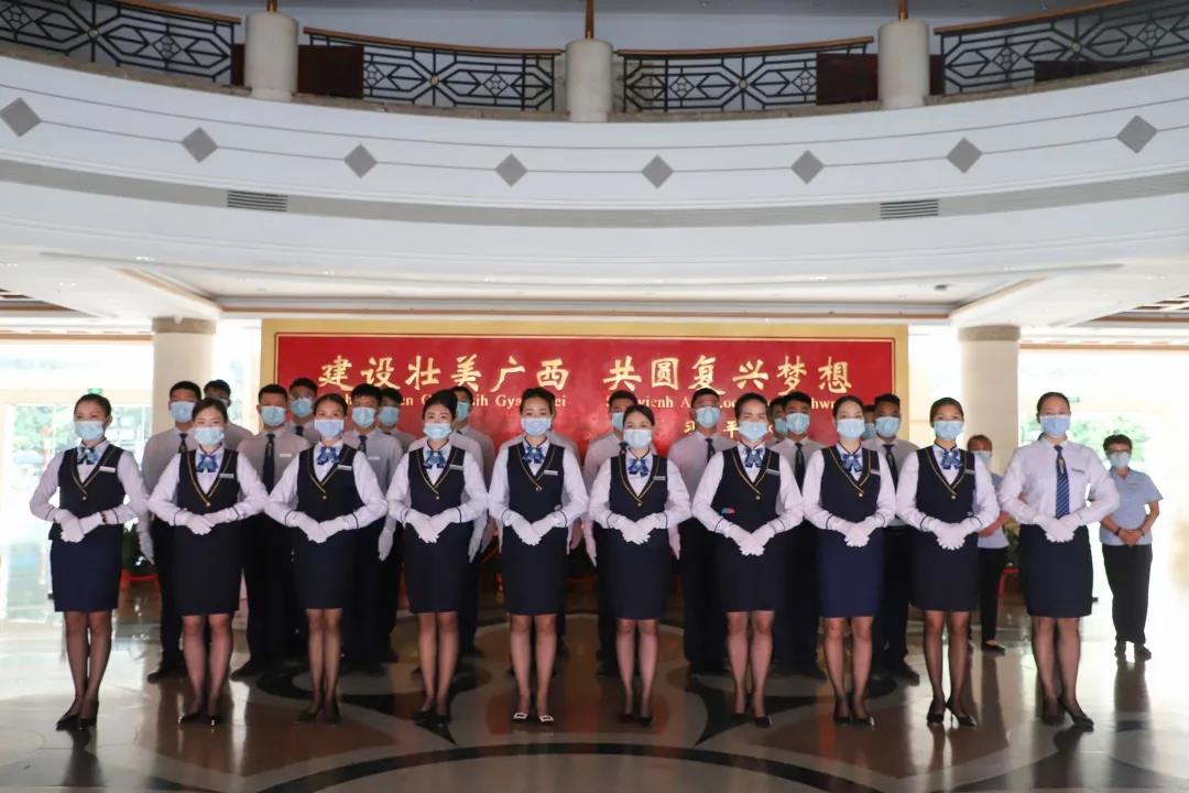 新聞中心與會(huì)務(wù)服務(wù)的融合之道 打造專業(yè)化、一體化的現(xiàn)代會(huì)議體驗(yàn)